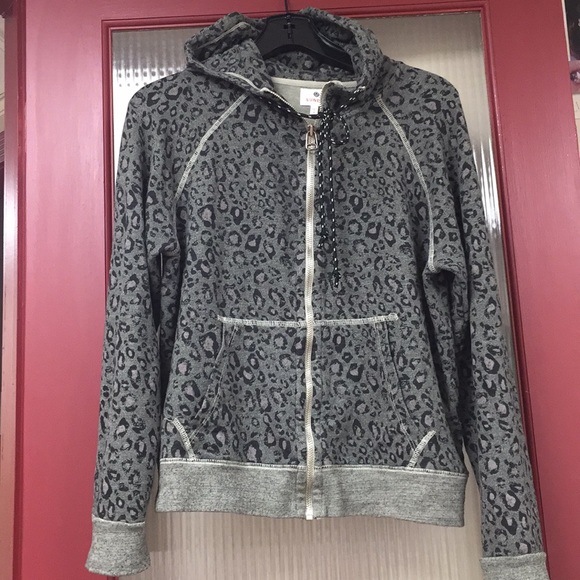 Sundry Tops - Sundry Animal Print Hoodie Never Used